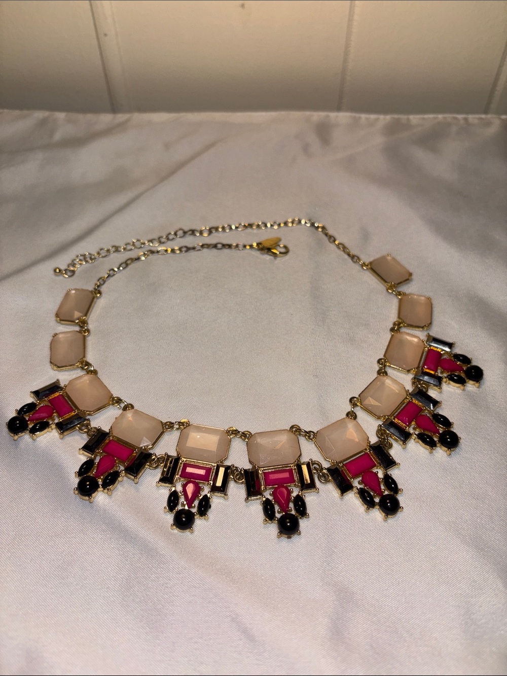 NWOT Vintage J.Crew Geometric Multi-Gem Bib Statement Necklace Gold Pink